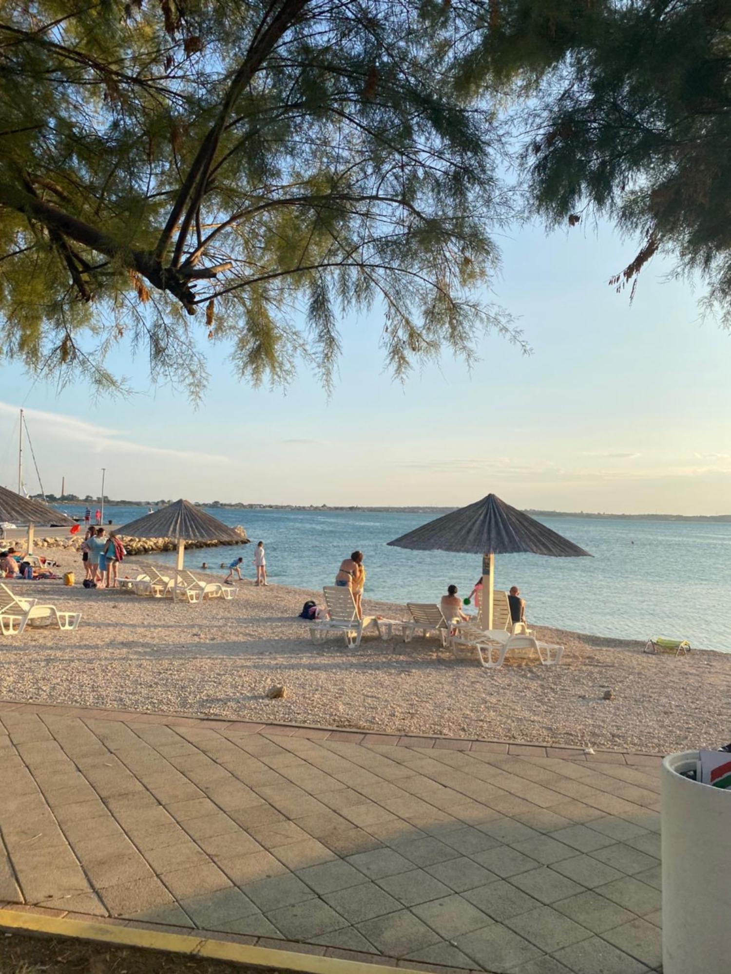 Croliday Apartment With Pool Nin Vrsi Buitenkant foto